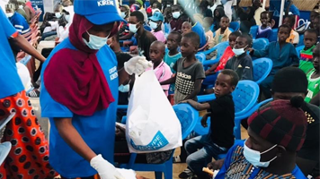 Groupe Kirène | Distribution de Ndogou au village de Kirène durant le mois de Ramadan